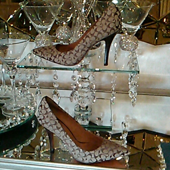 ###SOLD###Coach Signature Pumps - Picture 3 of 6